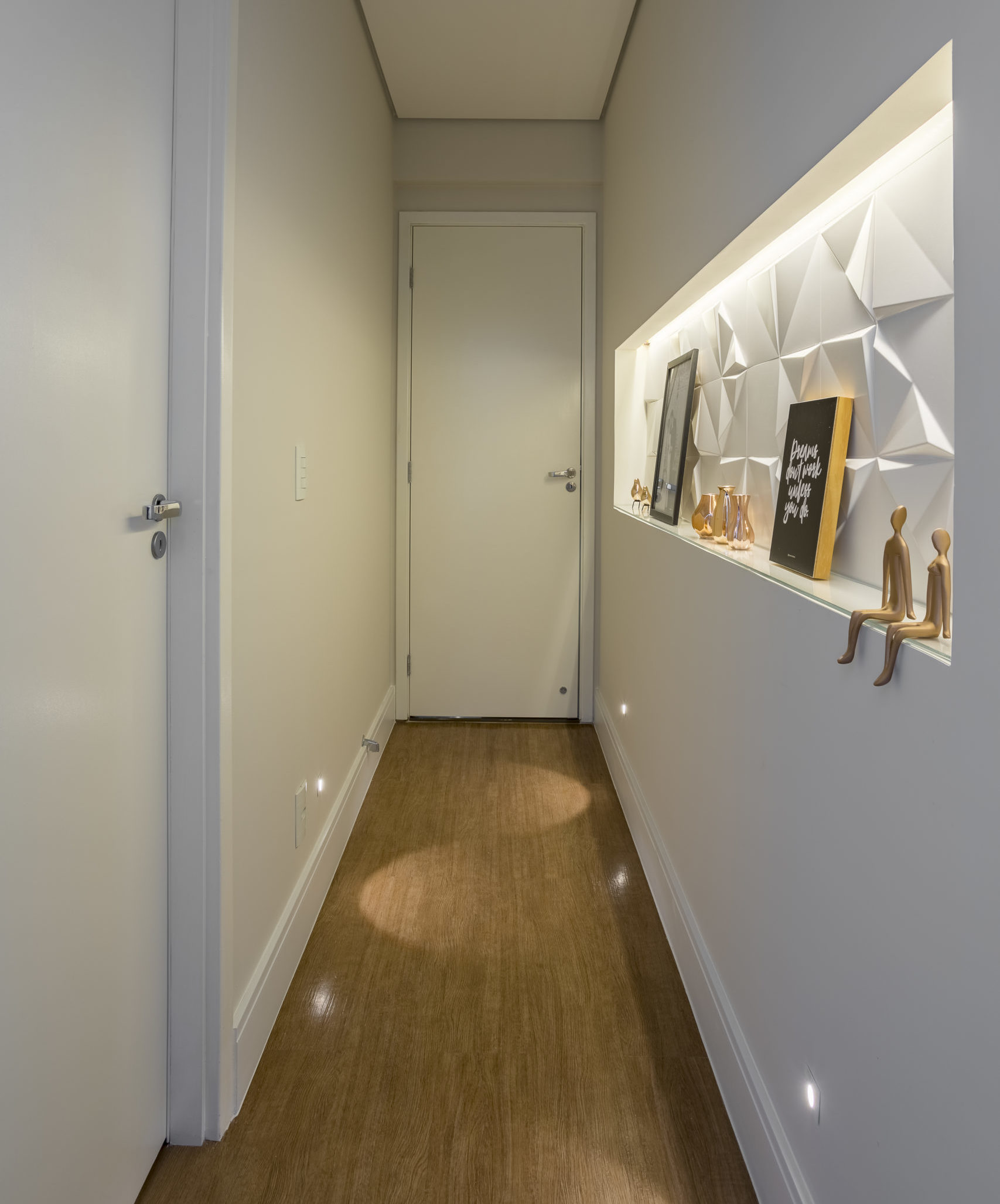 Iluminação para corredor