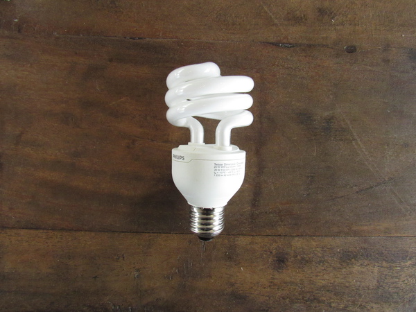 lâmpada fluorescente com dimerização