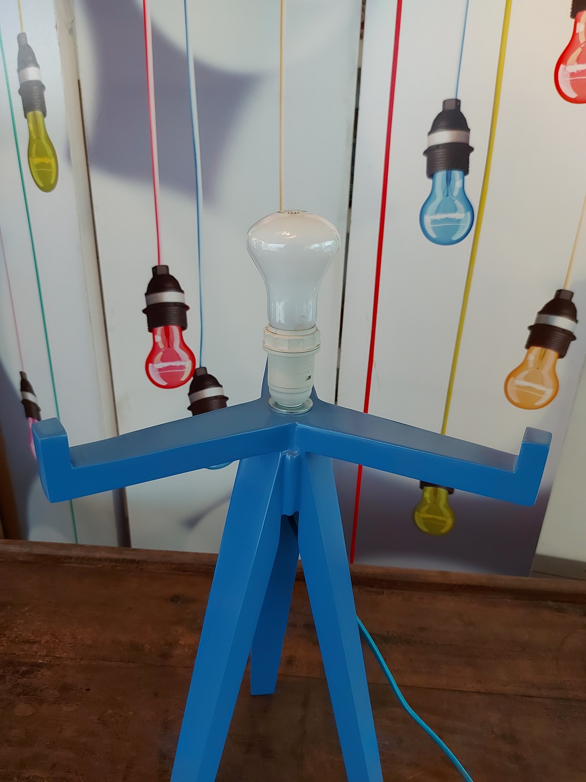 Lâmpada Bulbo Leitoso 