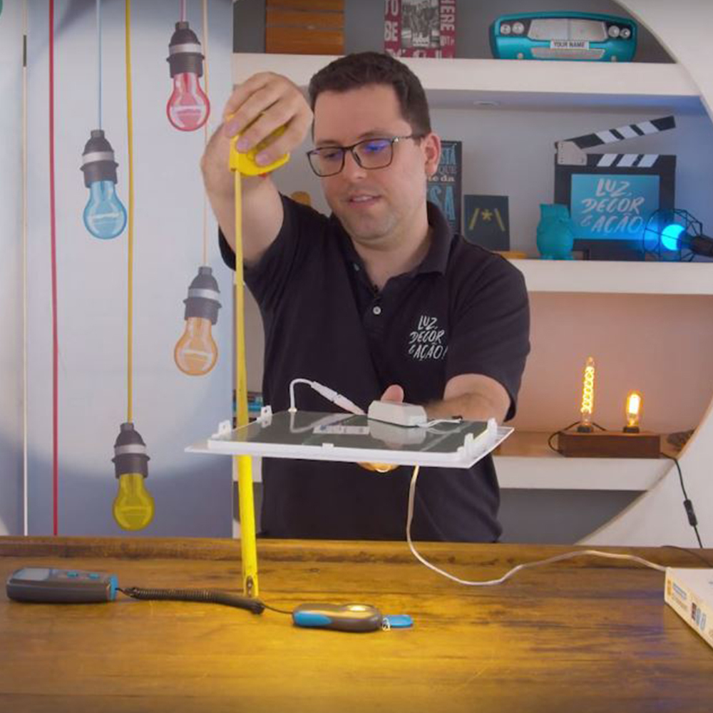 Demonstração de Intensidade Luminosa conforme a distância