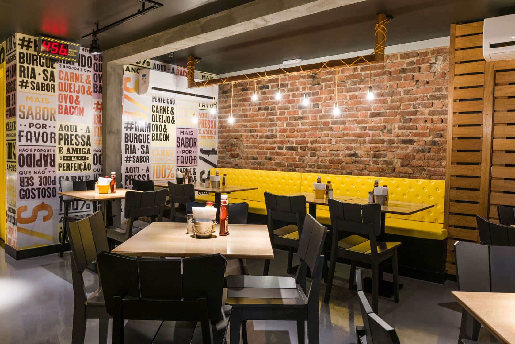 Decoração e Iluminação de Lanchonete