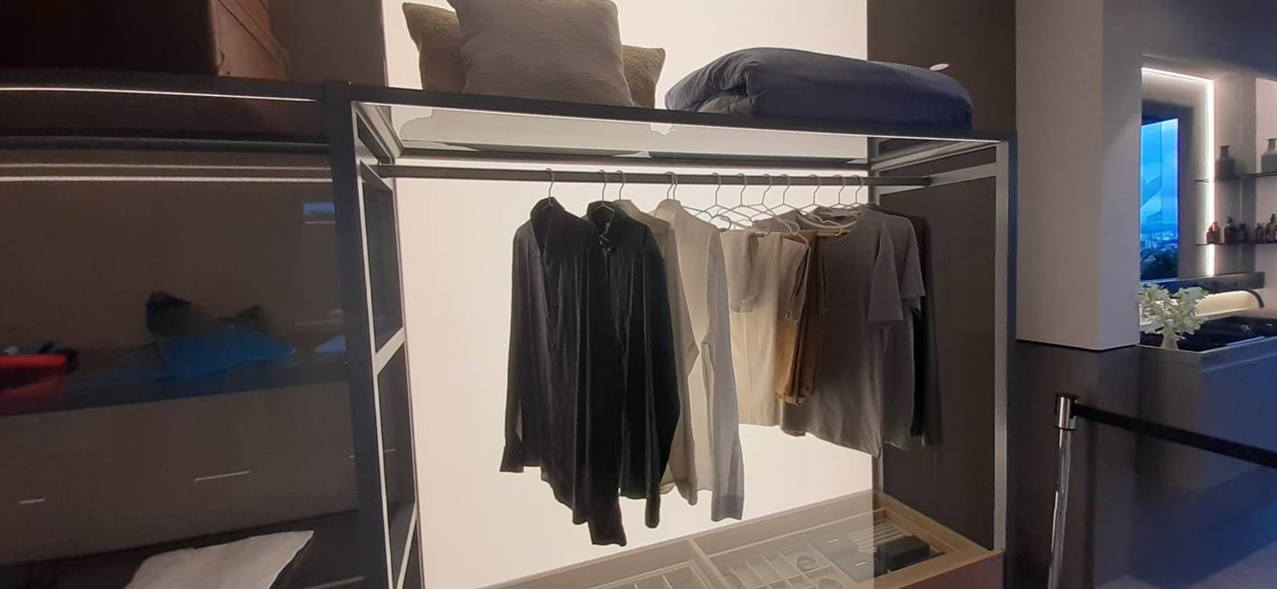 Closet com tela tensionada