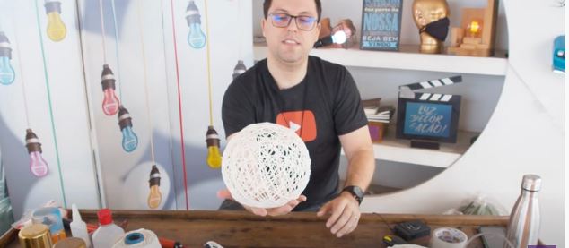 Luminária com barbante