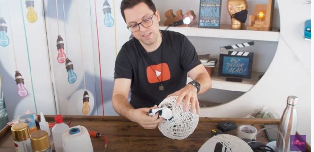 Luminária com barbante