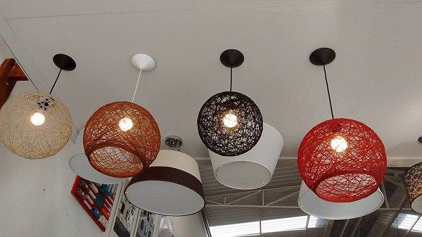 Luminárias de Barbante - Fonte: Pinterest por Artesanato Passo a Passo