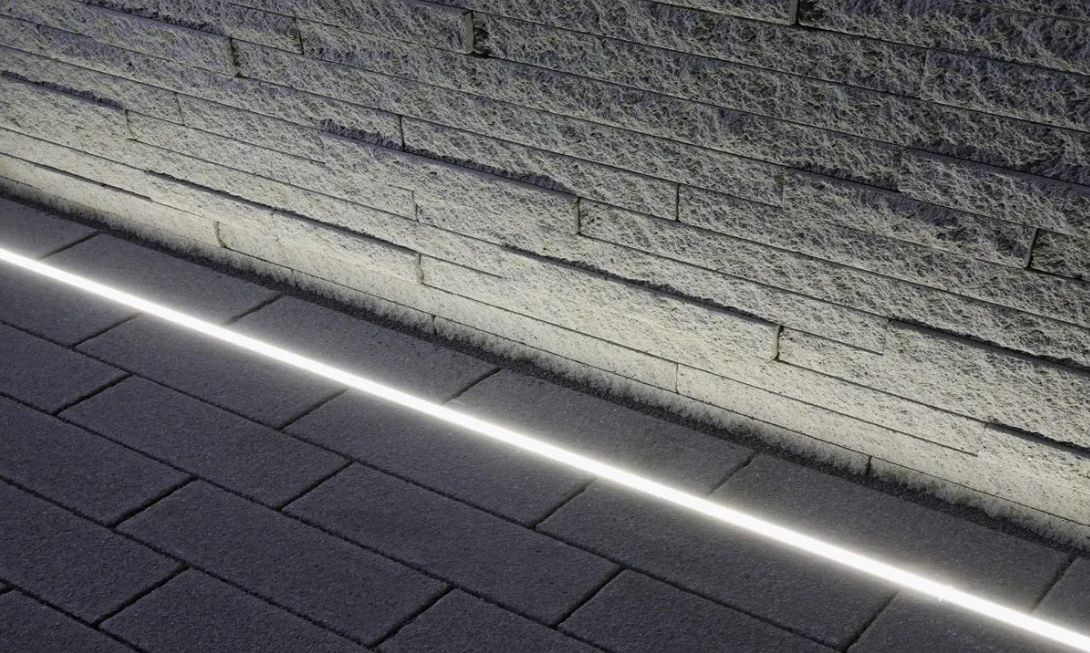 Perfil de LED na alvenaria - Fonte Ilunato