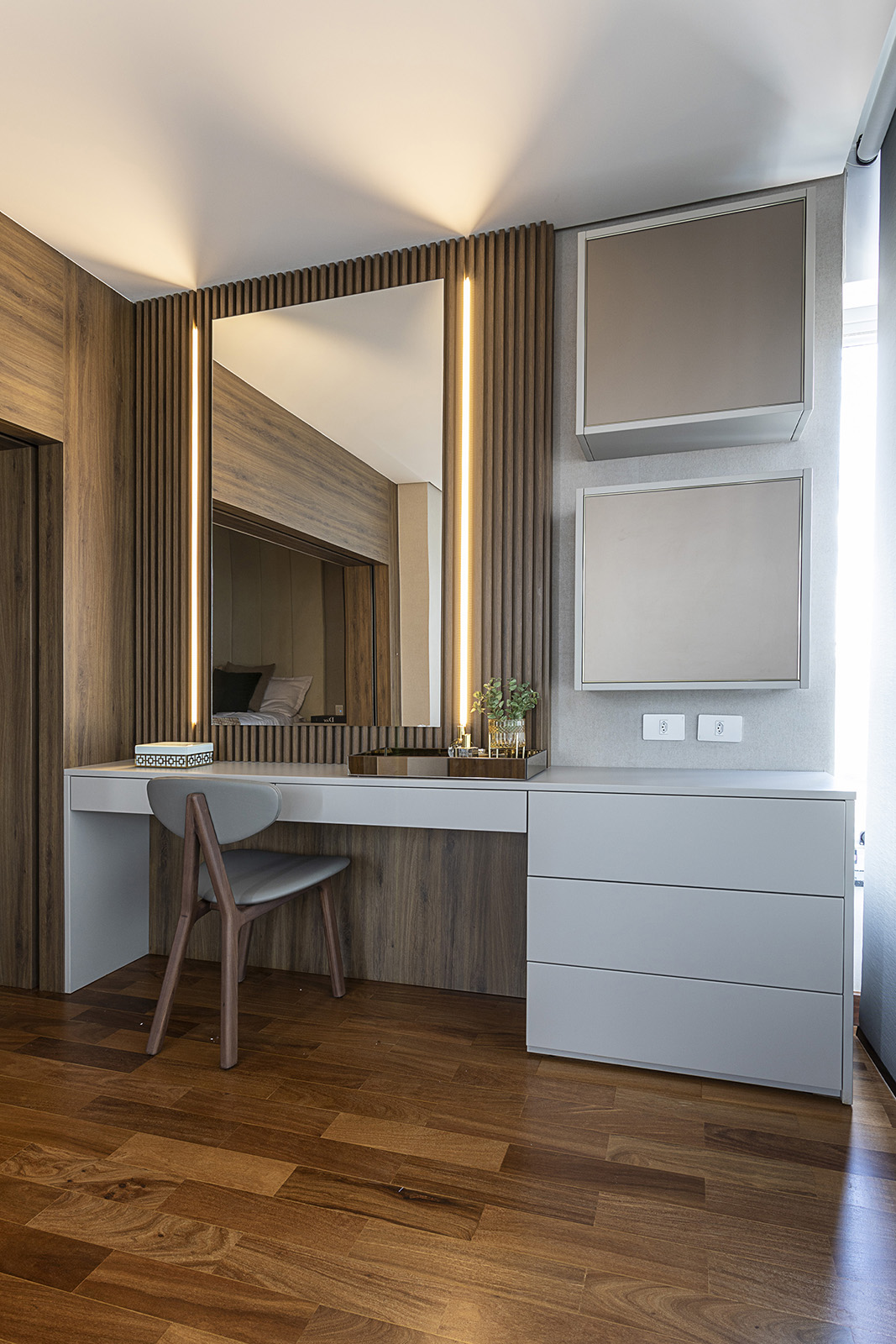 Iluminação de Espelhos - Projeto por Adriana Di Garcia