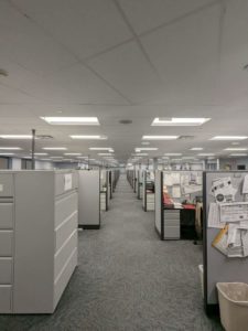 Ambiente de trabalho sem luz natural - Human Centric Lighting